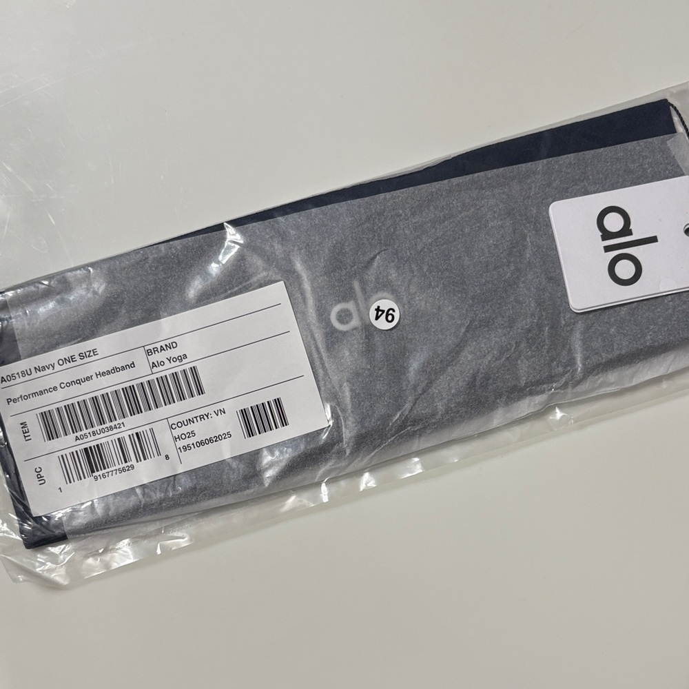 ALO Yoga Navy Performance Conquer Headband